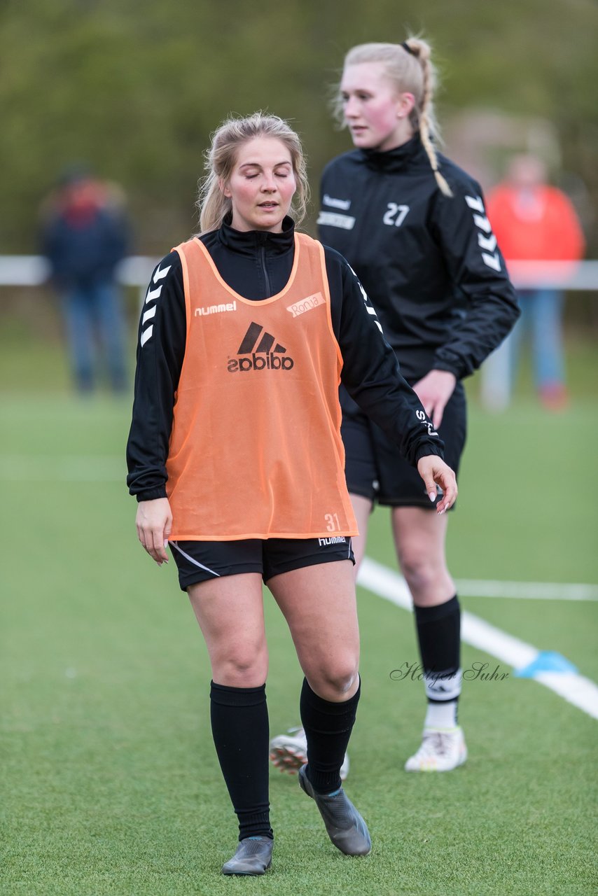 Bild 236 - Co-Trainerin der Frauen Nationalmannschaft Britta Carlson in Wahlstedt